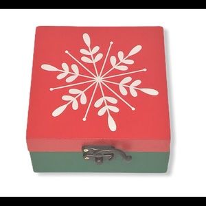 Snowflake Trinket Box NEW